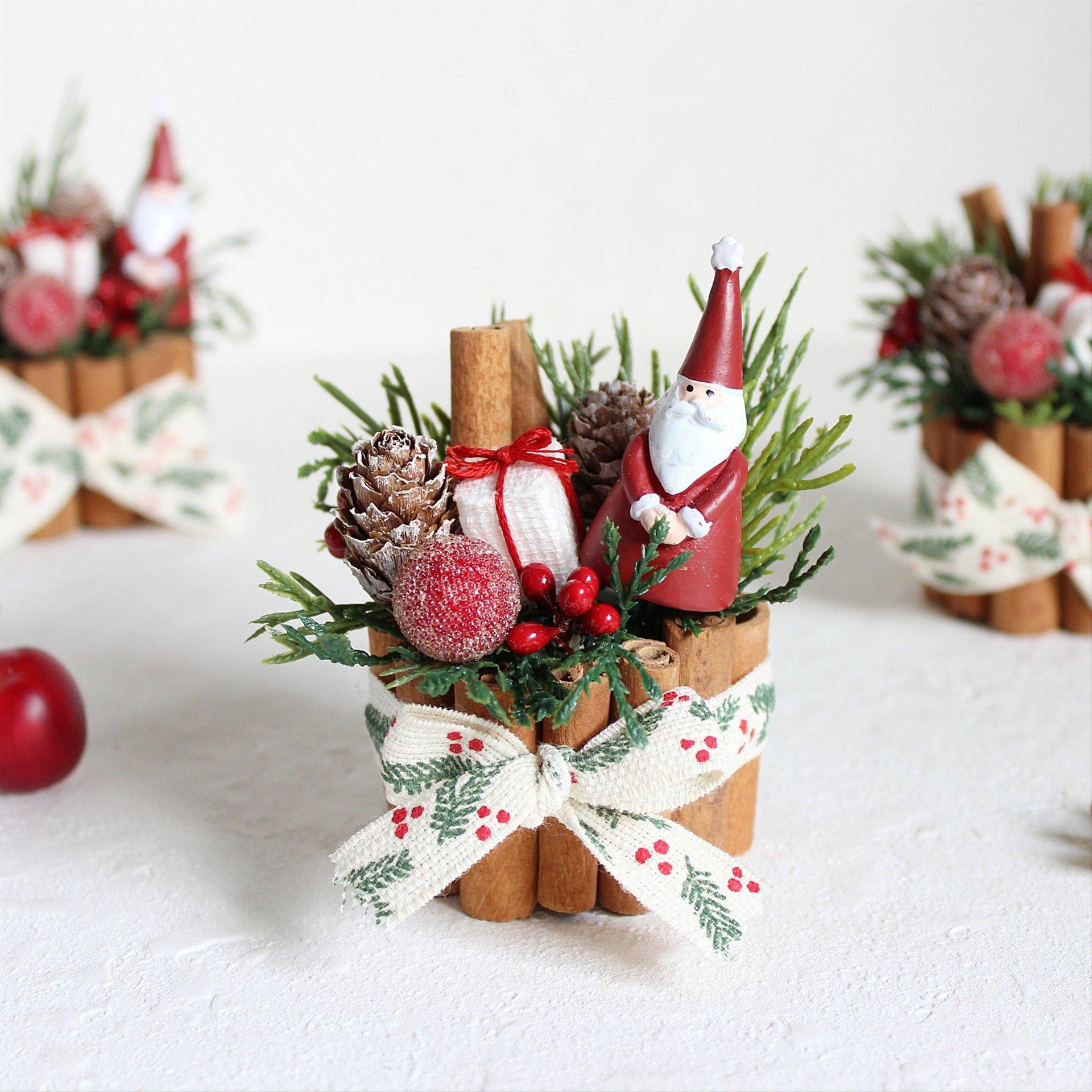 赤サンタが届ける森のクリスマスギフト シナモンスティック R&yCH1731枚目の画像