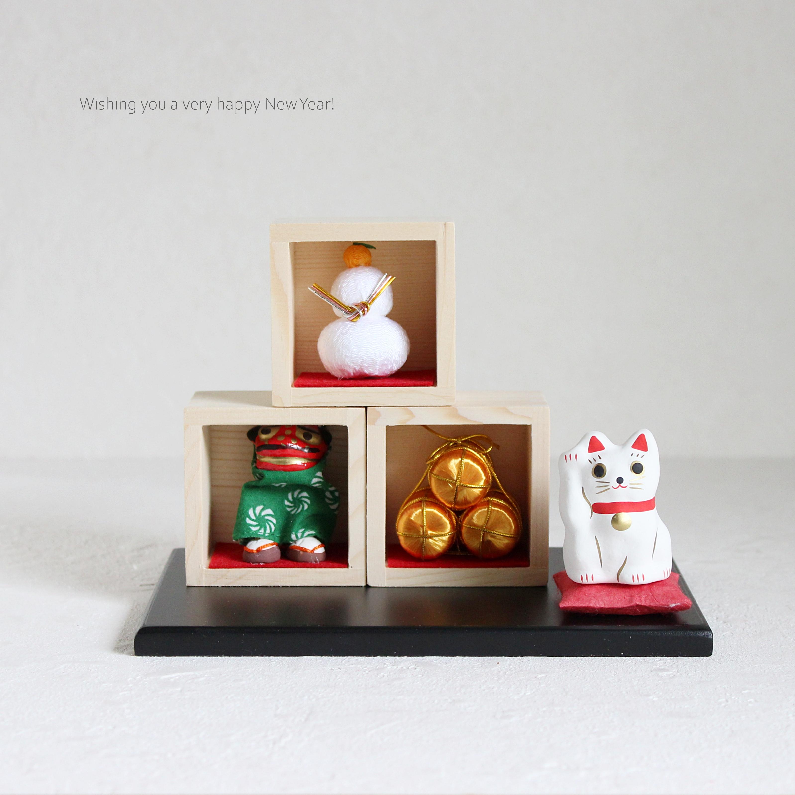 小さな枡の縁起物シリーズ 小さな福を重ねて/黒台付き〈福を呼ぶ飾り〉 鏡餅 金俵 獅子舞 招き猫 R&yO791枚目の画像