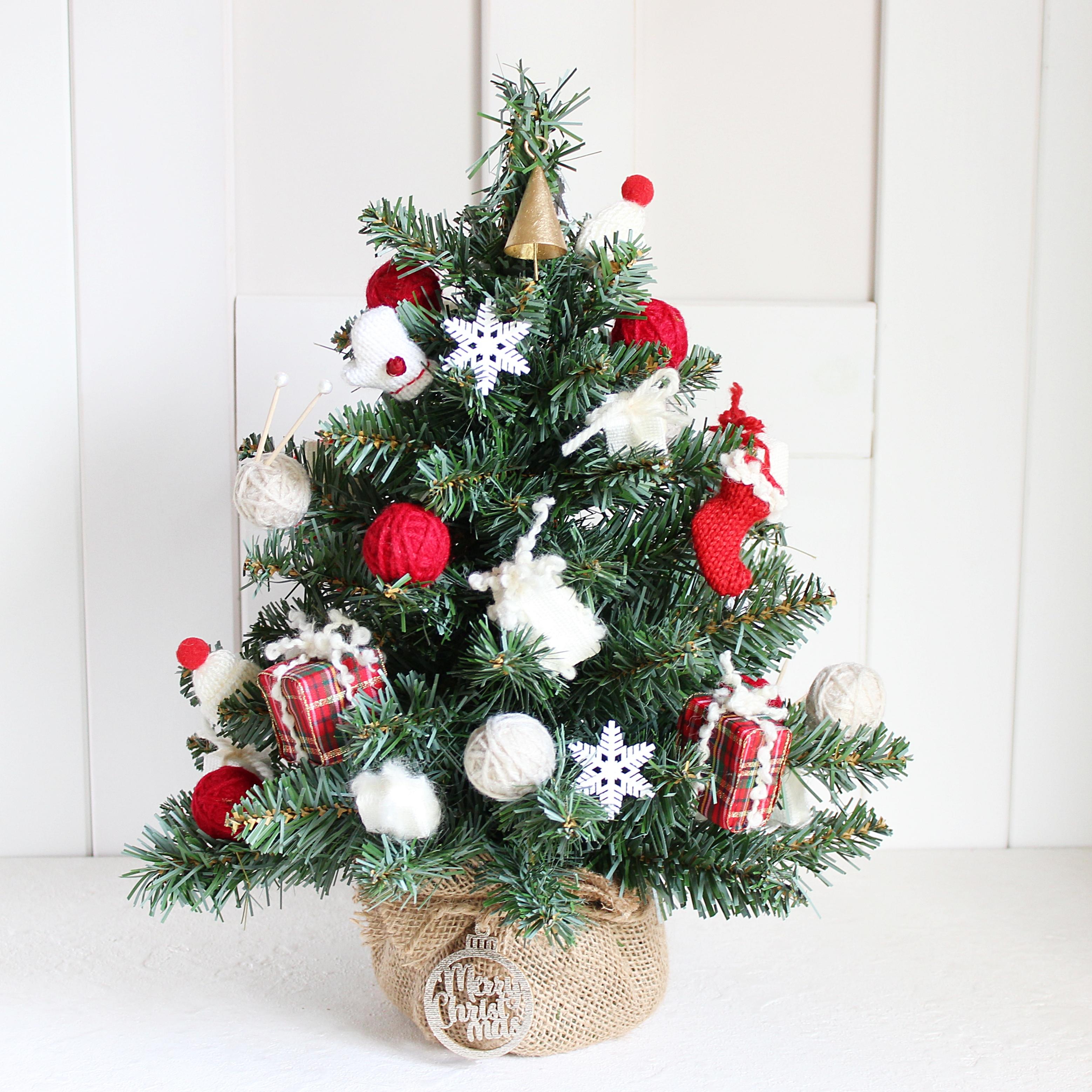 赤い毛糸と雪の贈りもの*あったかニットの45cmクリスマスツリー R&ycH1501枚目の画像